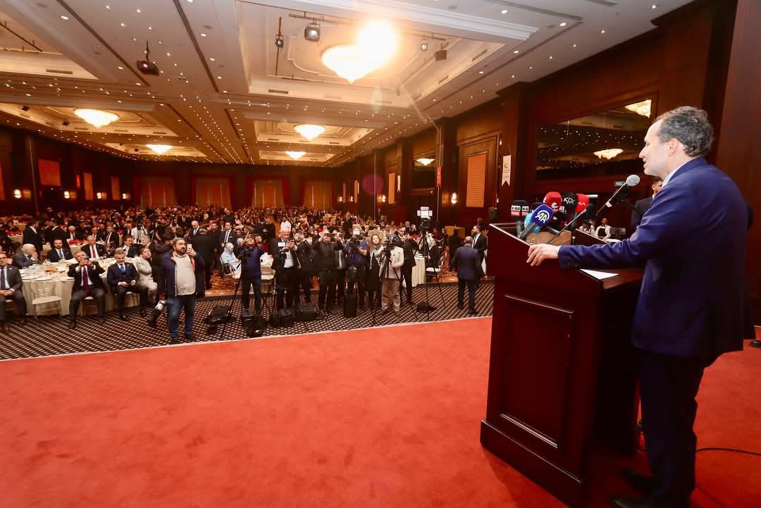 YENİDEN REFAH PARTİSİ İSTANBUL İL BAŞKANLIĞI'NIN GELENEKSEL İFTAR PROGRAMINA YOĞUN İLGİ