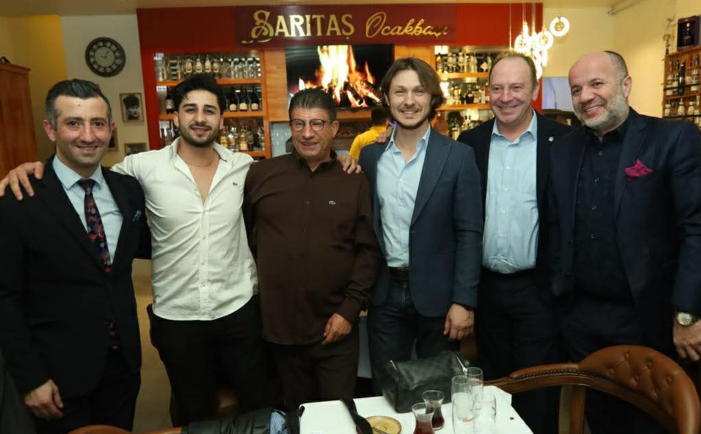 YENİ NESİL MEYHANE SARITAŞ OCAKBAŞI’NIN AÇILIŞA YOĞUN İLGİ