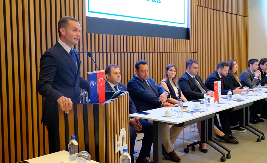 EGİAD DANIŞMA KURULU’NDA BAYRAK DEĞİŞİMİ