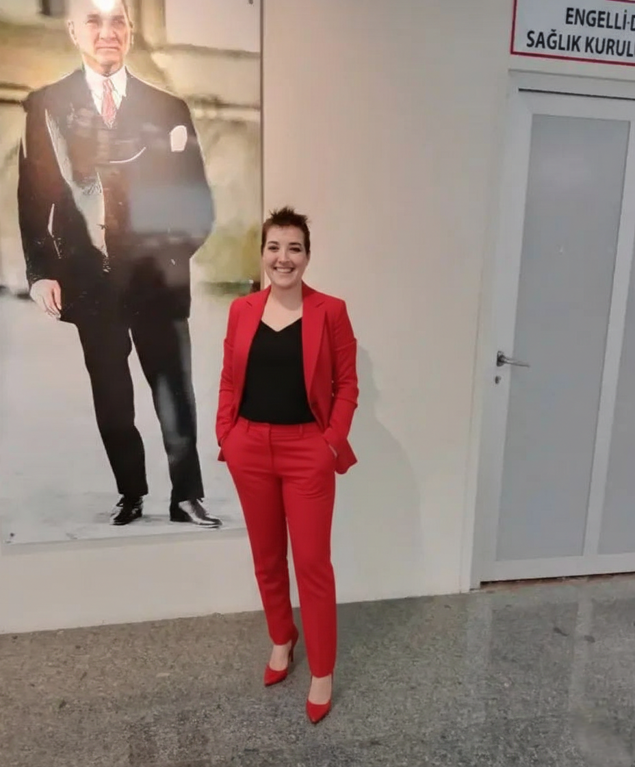 NELER OLUYOR BİZE & SEÇMEK VE SEÇİLMEK