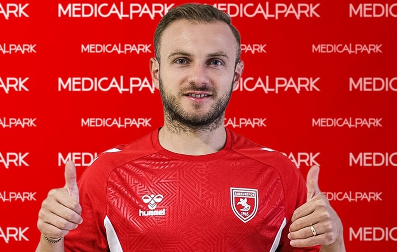 SAMSUNSPORLU FUTBOLCULAR SAĞLIK KONTROLÜNDEN GEÇTİ
